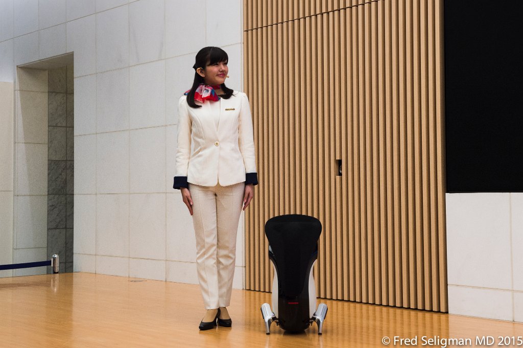 20150310_133115 D4S.jpg - Honda Tokyo.  Asimo, the humanoid robot.  Greeted President Obama a few weeks prior when he visited Japan.